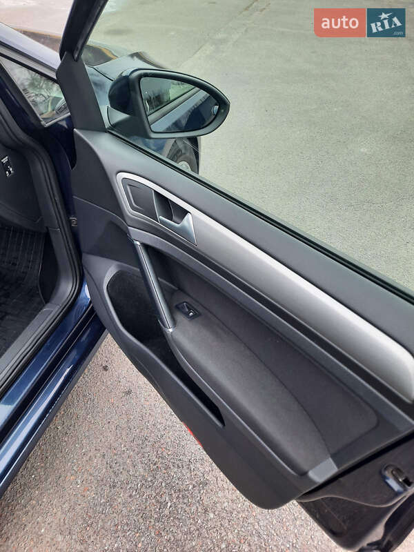 Хэтчбек Volkswagen Golf 2013 в Полтаве