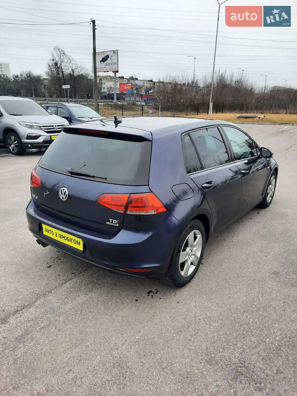 Хэтчбек Volkswagen Golf 2013 в Полтаве