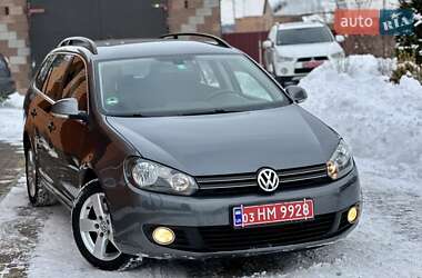 Универсал Volkswagen Golf 2010 в Владимирце