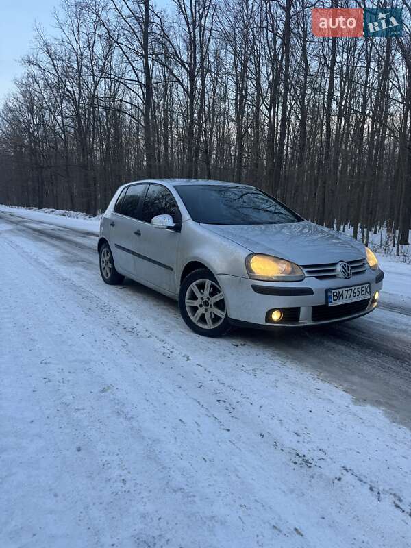 Volkswagen Golf 2004