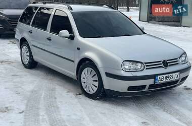 Універсал Volkswagen Golf 2000 в Вінниці