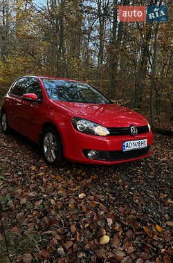 Хетчбек Volkswagen Golf 2011 в Мукачевому