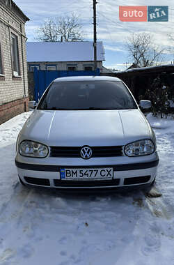 Хэтчбек Volkswagen Golf 2001 в Сумах