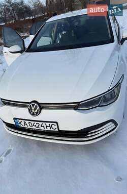 Хэтчбек Volkswagen Golf 2022 в Ладыжине