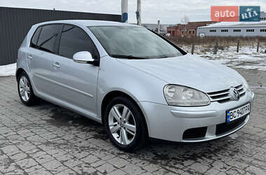 Хетчбек Volkswagen Golf 2005 в Львові