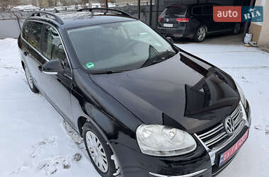 Универсал Volkswagen Golf 2009 в Черновцах