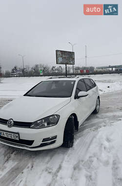 Универсал Volkswagen Golf 2015 в Киеве