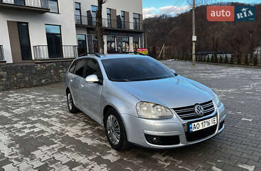 Універсал Volkswagen Golf 2008 в Сваляві