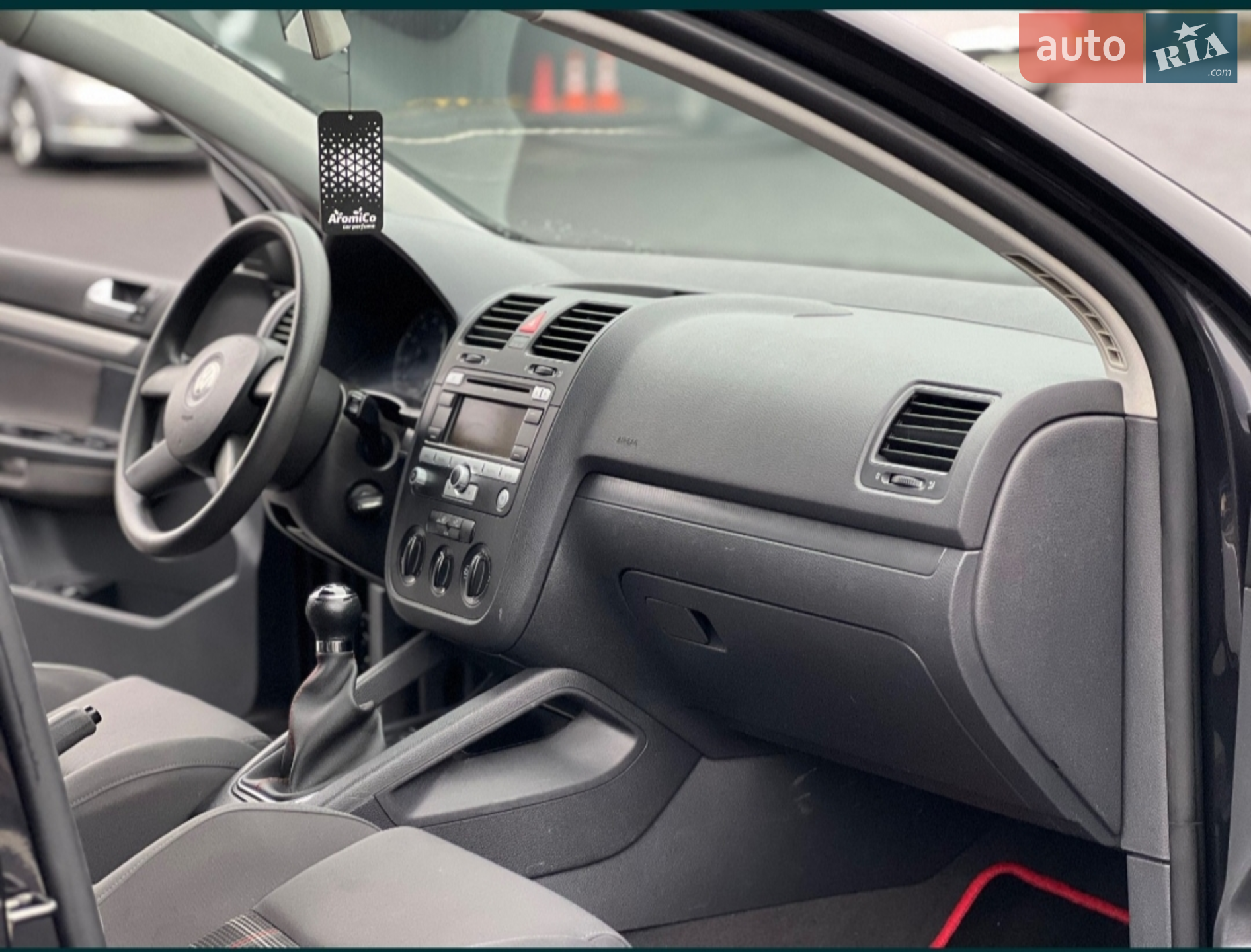Volkswagen Golf 2003 VIN WVWZZZ1KZ4W042040 фото оголошення 9 з 14