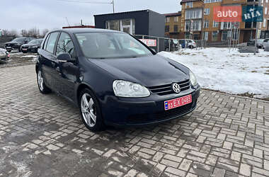 Хетчбек Volkswagen Golf 2006 в Старокостянтинові