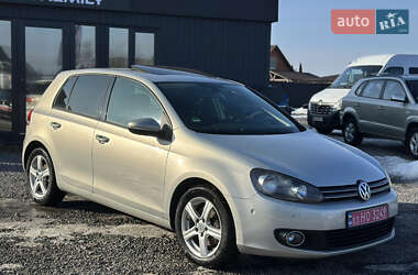 Хетчбек Volkswagen Golf 2010 в Старокостянтинові