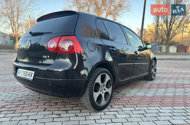 Хэтчбек Volkswagen Golf 2003 в Запорожье