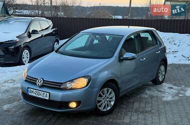 Хэтчбек Volkswagen Golf 2009 в Житомире