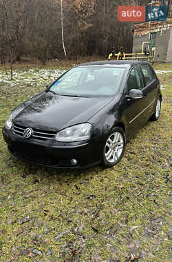 Хэтчбек Volkswagen Golf 2008 в Львове