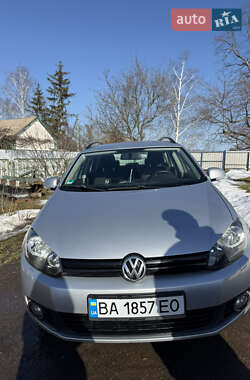 Универсал Volkswagen Golf 2011 в Александровке