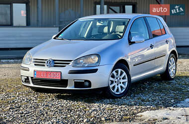 Хетчбек Volkswagen Golf 2004 в Івано-Франківську