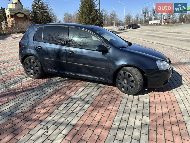 Хэтчбек Volkswagen Golf 2006 в Запорожье