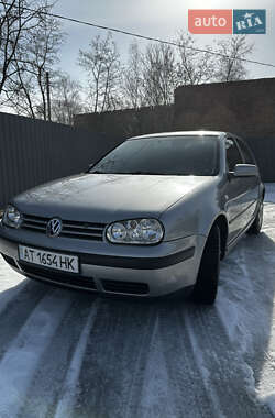 Хетчбек Volkswagen Golf 2002 в Полтаві
