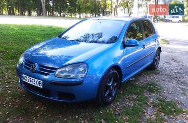 Хэтчбек Volkswagen Golf 2004 в Харькове