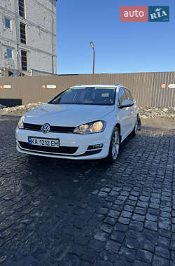 Универсал Volkswagen Golf 2015 в Киеве