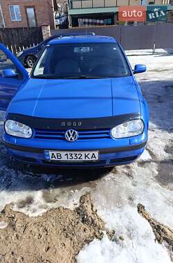 Хетчбек Volkswagen Golf 2001 в Вінниці
