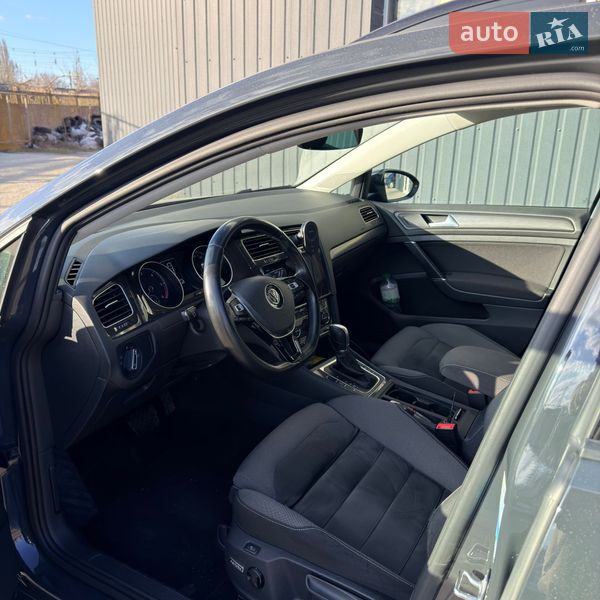 Универсал Volkswagen Golf 2018 в Одессе