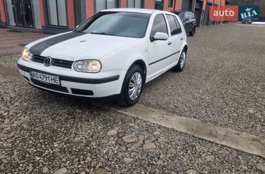 Хэтчбек Volkswagen Golf 1999 в Тячеве