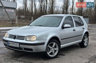 Хетчбек Volkswagen Golf 2002 в Охтирці