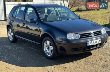 Хетчбек Volkswagen Golf 2002 в Чернівцях