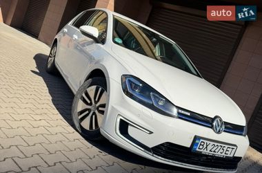 Хэтчбек Volkswagen Golf 2017 в Хмельницком