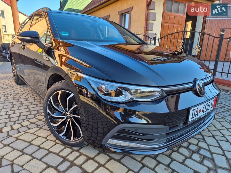 Volkswagen Golf 2021