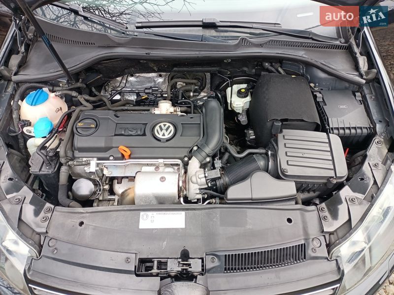 Универсал Volkswagen Golf 2011 в Луцке