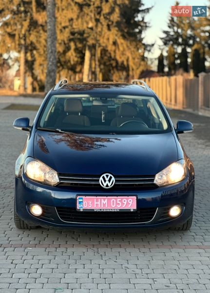 Универсал Volkswagen Golf 2011 в Староконстантинове