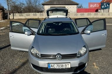 Универсал Volkswagen Golf 2011 в Киверцах