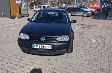 Хетчбек Volkswagen Golf 2003 в Рівному