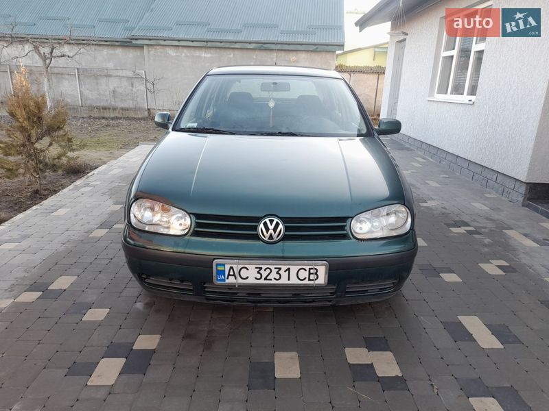 Volkswagen Golf