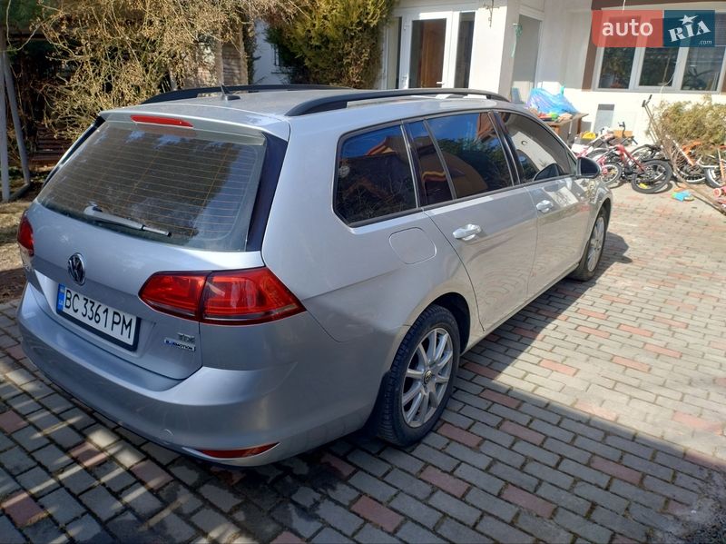 Универсал Volkswagen Golf 2015 в Львове