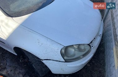Хетчбек Volkswagen Golf 2005 в Києві