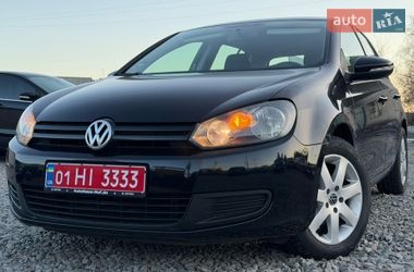 Хэтчбек Volkswagen Golf 2010 в Лубнах