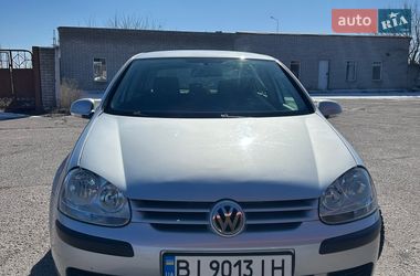 Хэтчбек Volkswagen Golf 2005 в Великой Багачке