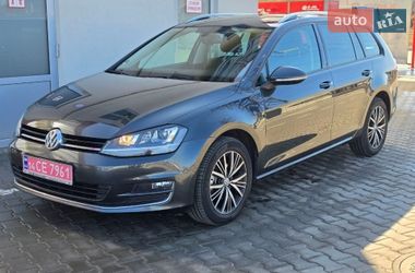 Універсал Volkswagen Golf 2016 в Вінниці