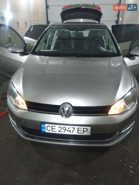 Хэтчбек Volkswagen Golf 2015 в Новоднестровске