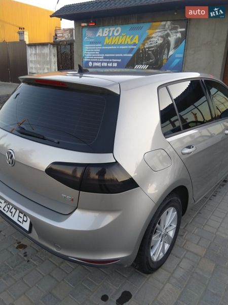 Хэтчбек Volkswagen Golf 2015 в Новоднестровске