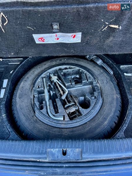 Хэтчбек Volkswagen Golf 2009 в Карловке