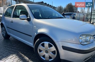 Хэтчбек Volkswagen Golf 2000 в Луцке
