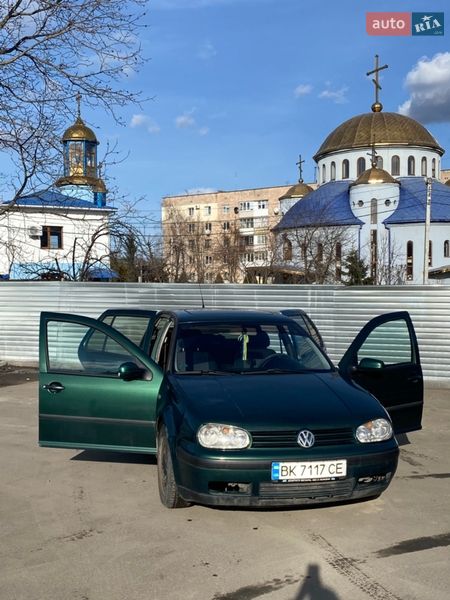 Volkswagen Golf 2000