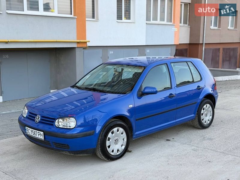Хэтчбек Volkswagen Golf 2001 в Дрогобыче