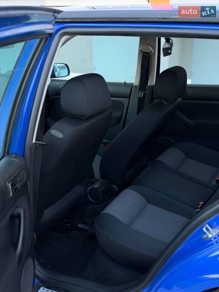 Хэтчбек Volkswagen Golf 2001 в Дрогобыче