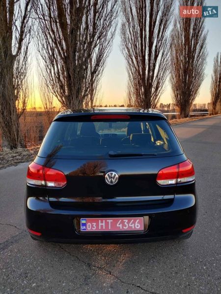 Хэтчбек Volkswagen Golf 2009 в Барышевке