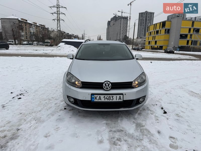 Универсал Volkswagen Golf 2013 в Киеве